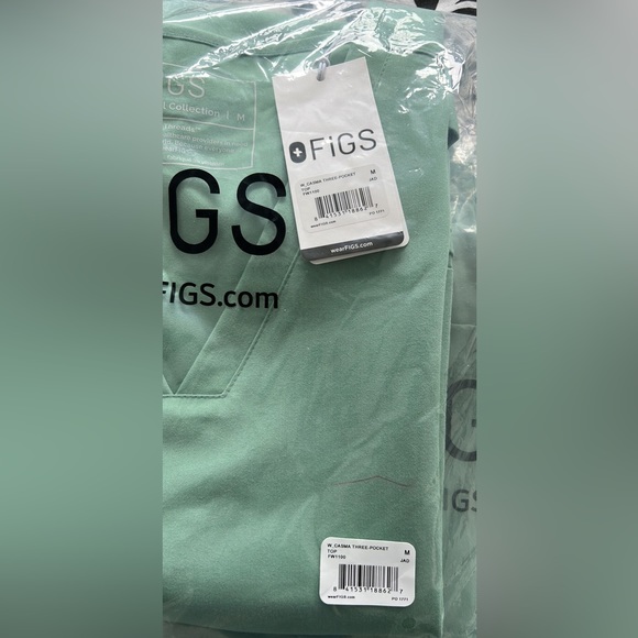 Limited Edition Figs Jade Scrubs - Picture 4 of 5